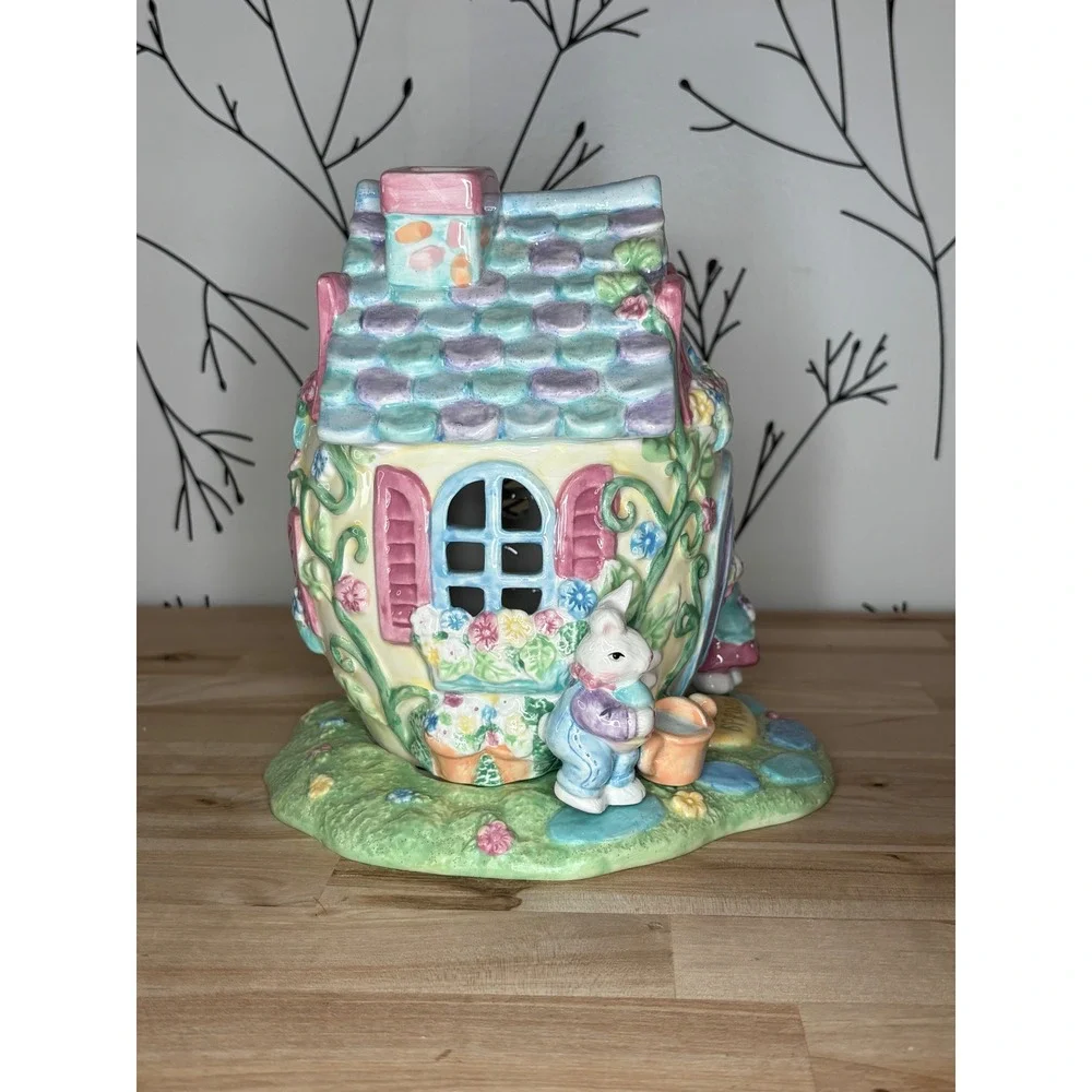 Avon Luminous Treasures Welcome Spring Bunny Cottage Tea Light Holder 2003
